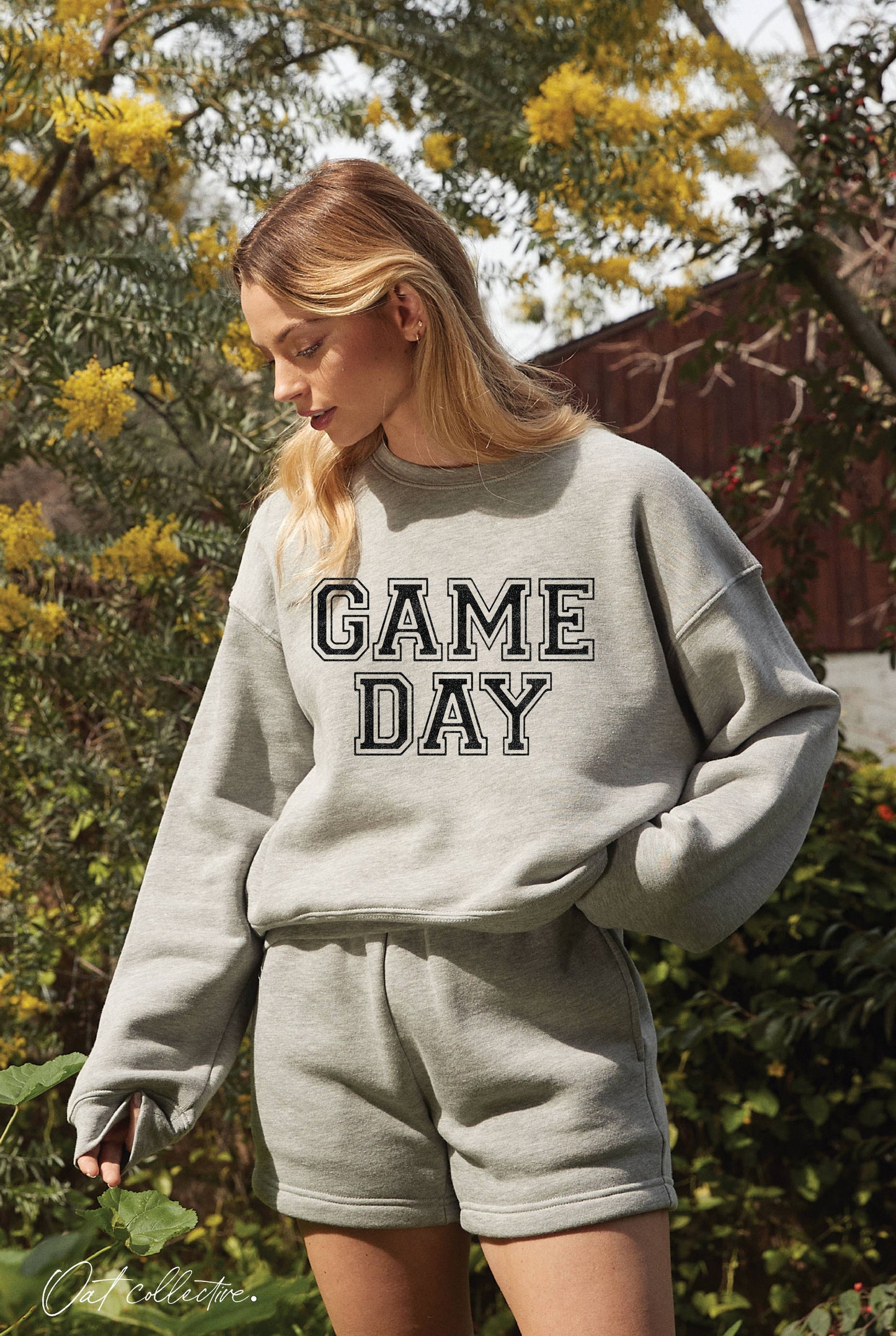 GAME DAY Mid Graphic Sweatshirt : HEATHER MIDNIGHT / S