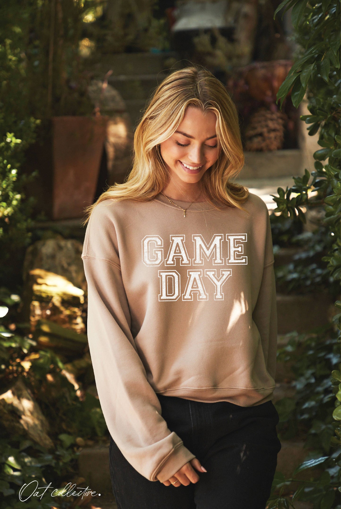 GAME DAY Mid Graphic Sweatshirt : HEATHER MIDNIGHT / S