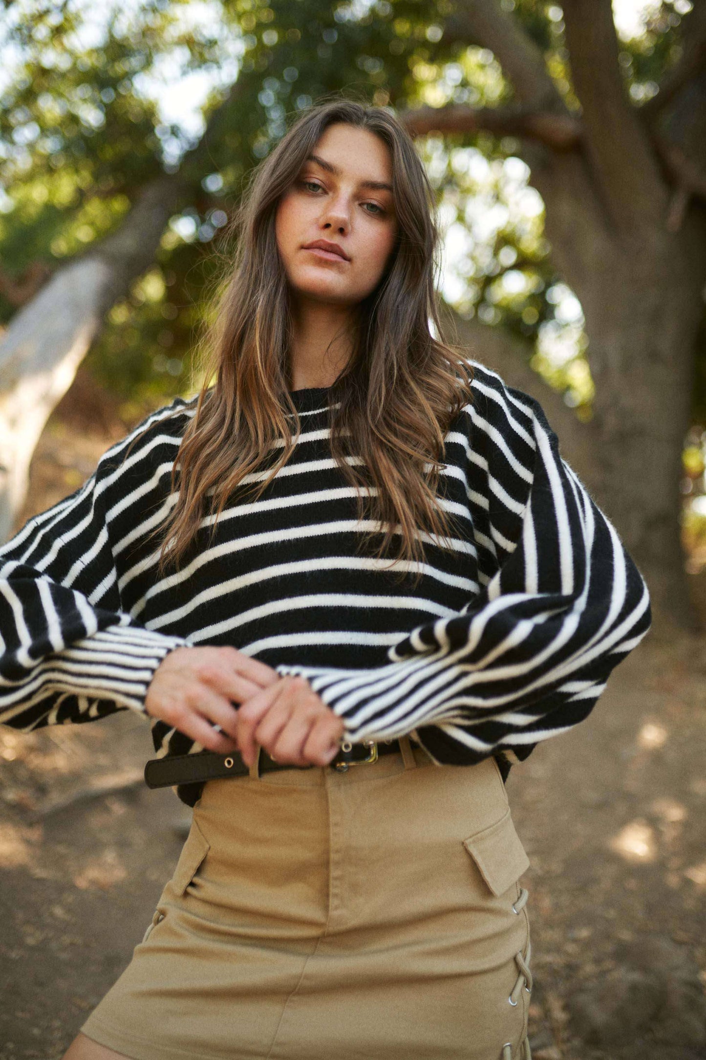 Stripe Puff Sleeve Sweater: Black/Brown / L