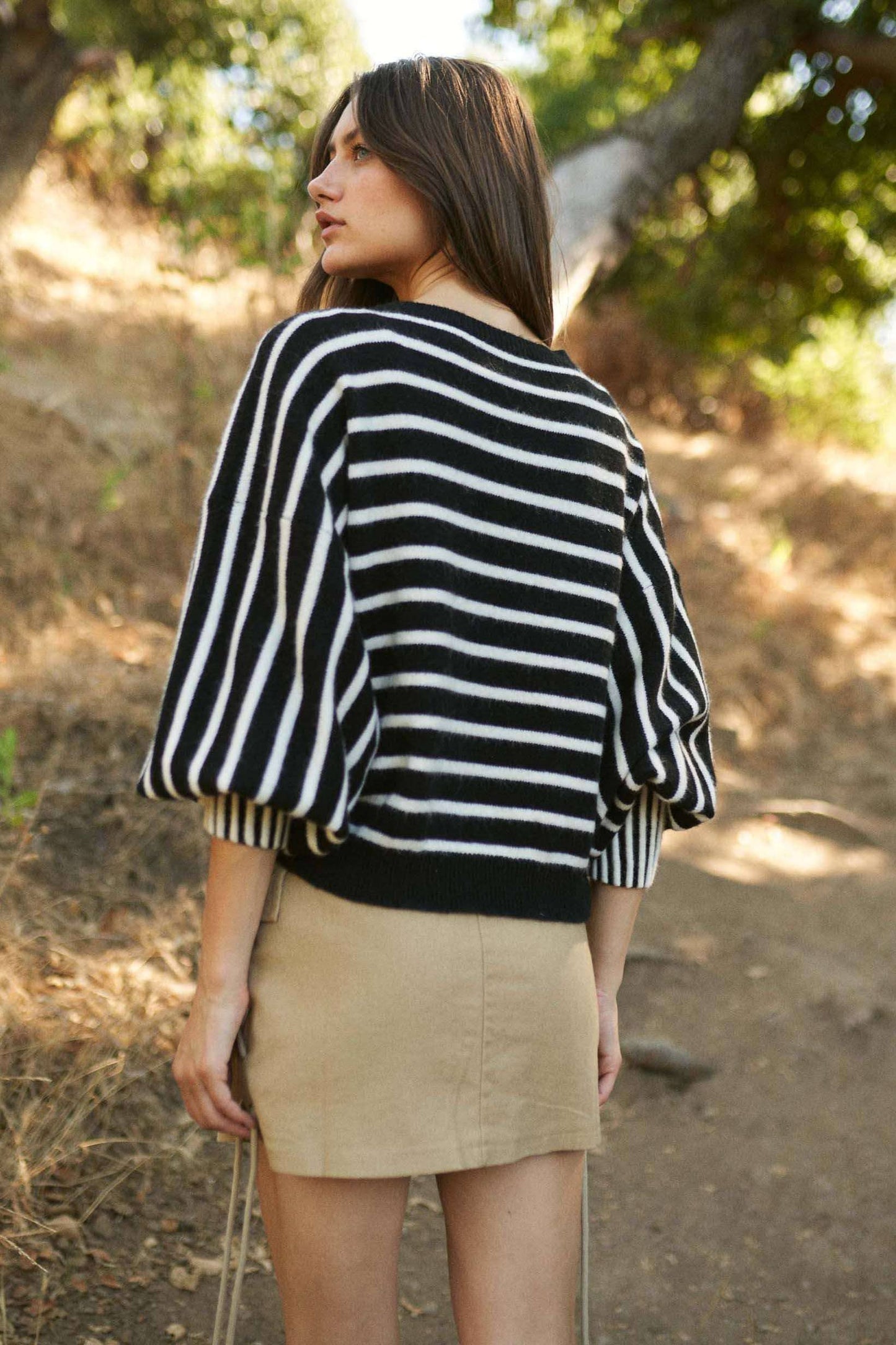 Stripe Puff Sleeve Sweater: Black/Brown / L